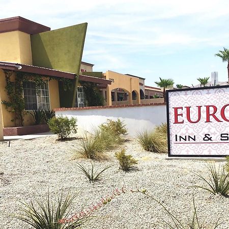 Europa Inn & Suites Дезърт Хот Спрингс Екстериор снимка
